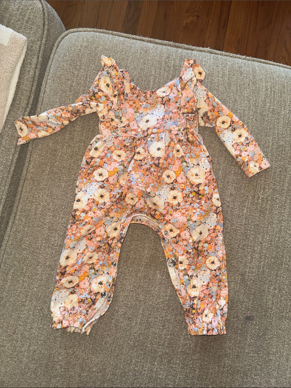 Oh baby! Floral Peach Baby Romper - Long Sleeve 3-6 month NWOT